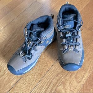 Keen Kids’ Size 1 Targhee Waterproof Boots